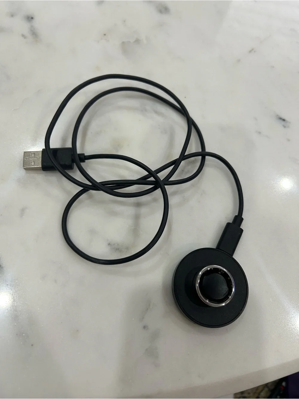 Oura Smart Ring in Polished Silver with Green and Red LEDs